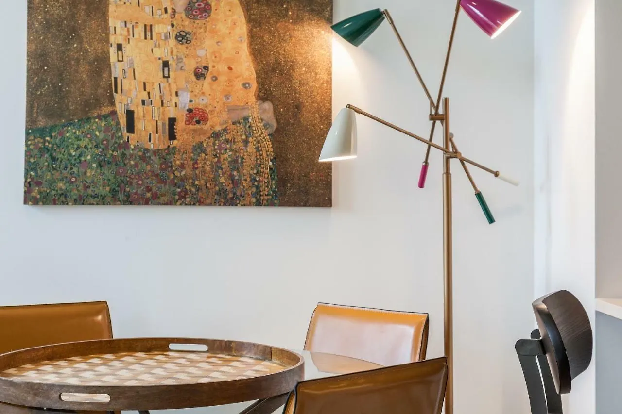 Exclusive 1 Bedroom Flat In The Heart Of Lisboa 0*,
